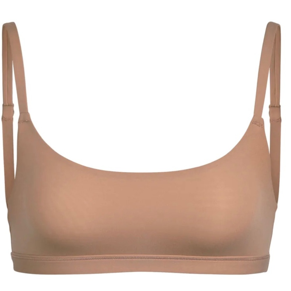 SKIMS FITS EVERYBODY SCOOP NECK BRA